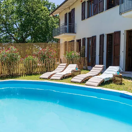 Valle 16 With Pool And Hill Views Bargni