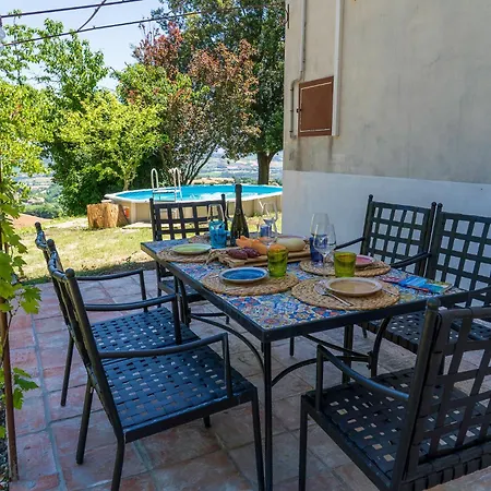 Valle 16 With Pool And Hill Views Bargni
