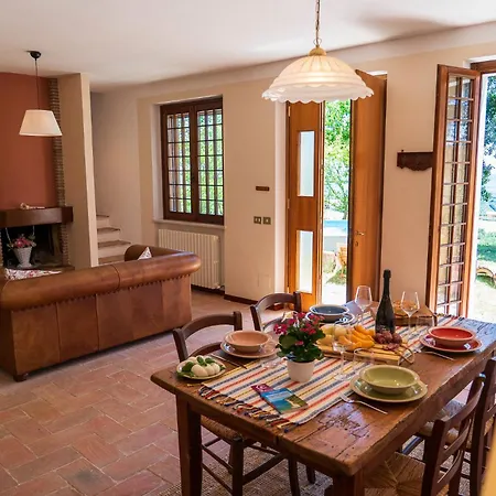 Valle 16 With Pool And Hill Views * Bargni