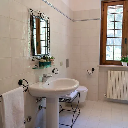 Valle 16 With Pool And Hill Views * Bargni